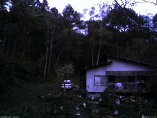 長野県菅平高原 ゆたか山荘 西側(坂上) 2025/10/23 05:45