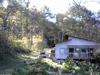 長野県菅平高原 ゆたか山荘 西側(坂上) 2025/10/23 13:45