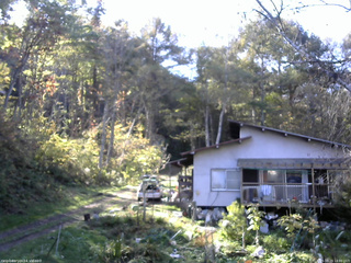 長野県菅平高原 ゆたか山荘 西側(坂上) 2025/10/23 14:00