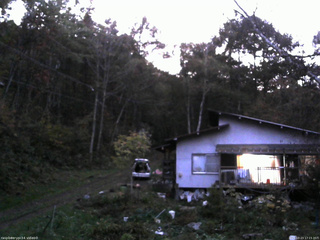 長野県菅平高原 ゆたか山荘 西側(坂上) 2025/10/23 17:15