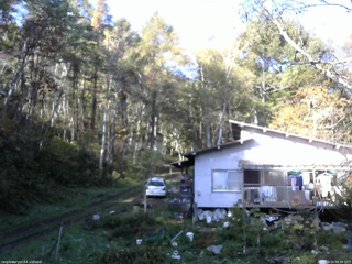 長野県菅平高原 ゆたか山荘 西側(坂上) 2025/10/24 08:30