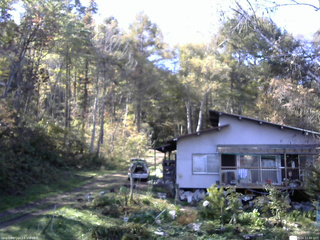 長野県菅平高原 ゆたか山荘 西側(坂上) 2025/10/24 12:30