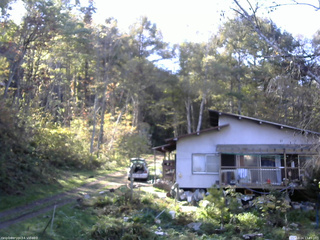 長野県菅平高原 ゆたか山荘 西側(坂上) 2025/10/24 13:45