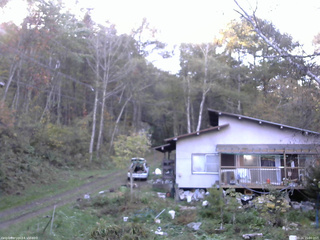長野県菅平高原 ゆたか山荘 西側(坂上) 2025/10/24 15:00