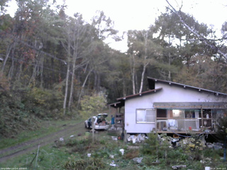長野県菅平高原 ゆたか山荘 西側(坂上) 2025/10/24 16:45