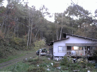 長野県菅平高原 ゆたか山荘 西側(坂上) 2025/10/24 17:00