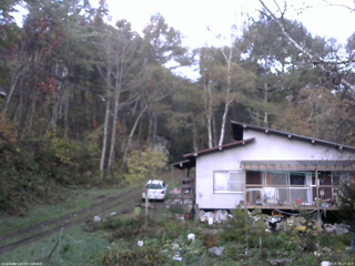 長野県菅平高原 ゆたか山荘 西側(坂上) 2025/10/25 06:15
