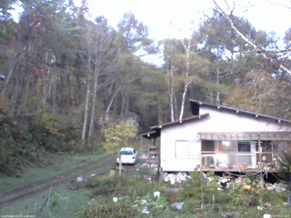 長野県菅平高原 ゆたか山荘 西側(坂上) 2025/10/25 07:15