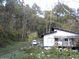 長野県菅平高原 ゆたか山荘 西側(坂上) 2025/10/25 08:15