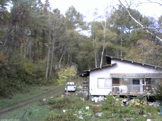 長野県菅平高原 ゆたか山荘 西側(坂上) 2025/10/25 08:30