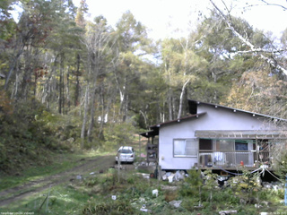 長野県菅平高原 ゆたか山荘 西側(坂上) 2025/10/25 10:45