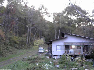 長野県菅平高原 ゆたか山荘 西側(坂上) 2025/10/25 16:15