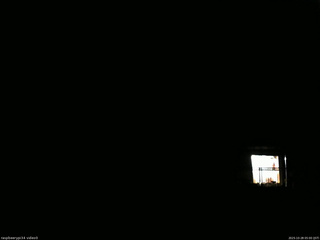 長野県菅平高原 ゆたか山荘 西側(坂上) 2025/10/28 05:00