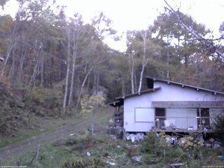 長野県菅平高原 ゆたか山荘 西側(坂上) 2025/10/28 15:45