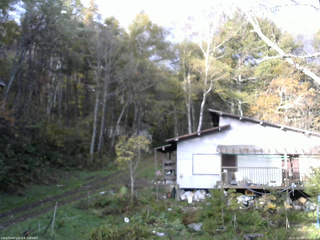 長野県菅平高原 ゆたか山荘 西側(坂上) 2025/10/29 07:15