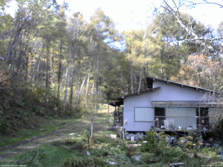 長野県菅平高原 ゆたか山荘 西側(坂上) 2025/10/29 12:00