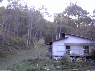 長野県菅平高原 ゆたか山荘 西側(坂上) 2025/10/29 15:30
