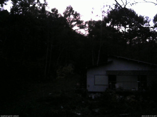 長野県菅平高原 ゆたか山荘 西側(坂上) 2025/10/29 17:15