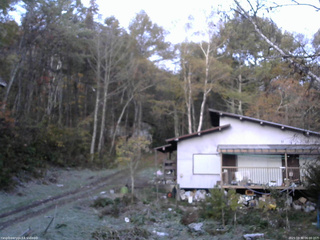 長野県菅平高原 ゆたか山荘 西側(坂上) 2025/10/30 06:00
