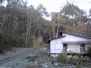 長野県菅平高原 ゆたか山荘 西側(坂上) 2025/10/30 06:15