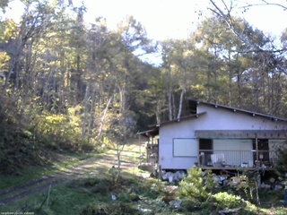 長野県菅平高原 ゆたか山荘 西側(坂上) 2025/10/30 13:45