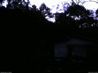 長野県菅平高原 ゆたか山荘 西側(坂上) 2025/10/30 17:15