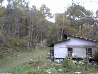 長野県菅平高原 ゆたか山荘 西側(坂上) 2025/10/31 15:15