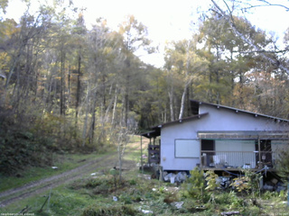 長野県菅平高原 ゆたか山荘 西側(坂上) 2025/11/01 12:30