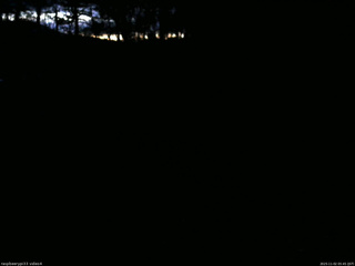 長野県菅平高原 ゆたか山荘 東側(坂下) 2025/11/02 05:45