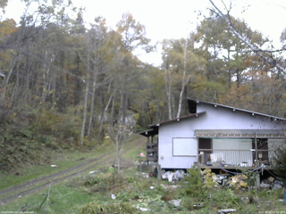 長野県菅平高原 ゆたか山荘 西側(坂上) 2025/11/02 12:45