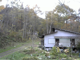 長野県菅平高原 ゆたか山荘 西側(坂上) 2025/11/02 14:00