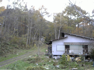 長野県菅平高原 ゆたか山荘 西側(坂上) 2025/11/02 14:15