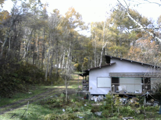 長野県菅平高原 ゆたか山荘 西側(坂上) 2025/11/03 11:15
