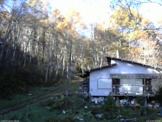 長野県菅平高原 ゆたか山荘 西側(坂上) 2025/11/06 08:30