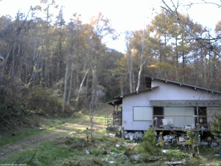 長野県菅平高原 ゆたか山荘 西側(坂上) 2025/11/07 13:45