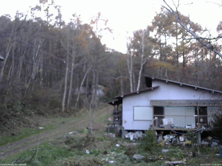 長野県菅平高原 ゆたか山荘 西側(坂上) 2025/11/07 16:30