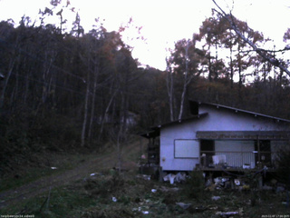 長野県菅平高原 ゆたか山荘 西側(坂上) 2025/11/07 17:00