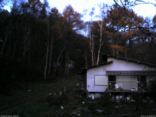 長野県菅平高原 ゆたか山荘 西側(坂上) 2025/11/10 06:00