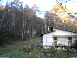 長野県菅平高原 ゆたか山荘 西側(坂上) 2025/11/10 06:45