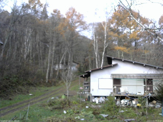 長野県菅平高原 ゆたか山荘 西側(坂上) 2025/11/11 08:15