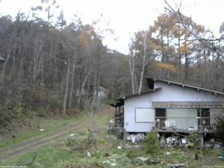 長野県菅平高原 ゆたか山荘 西側(坂上) 2025/11/11 13:15