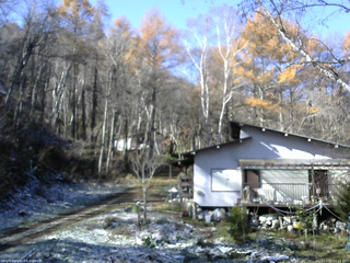 長野県菅平高原 ゆたか山荘 西側(坂上) 2025/11/12 10:15