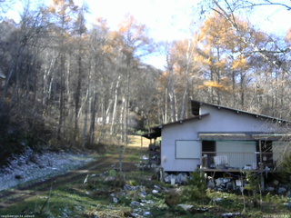 長野県菅平高原 ゆたか山荘 西側(坂上) 2025/11/12 12:15