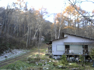 長野県菅平高原 ゆたか山荘 西側(坂上) 2025/11/12 13:45