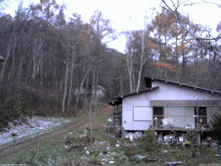 長野県菅平高原 ゆたか山荘 西側(坂上) 2025/11/13 06:15