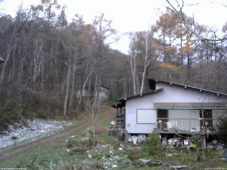 長野県菅平高原 ゆたか山荘 西側(坂上) 2025/11/13 06:45