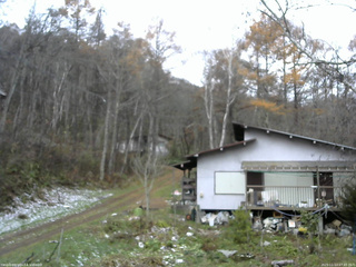 長野県菅平高原 ゆたか山荘 西側(坂上) 2025/11/13 07:45