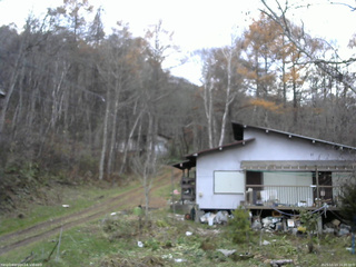 長野県菅平高原 ゆたか山荘 西側(坂上) 2025/11/13 16:00