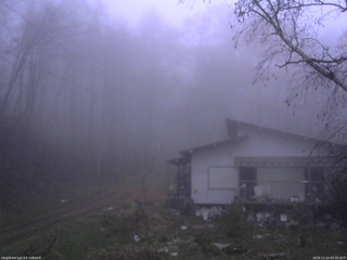 長野県菅平高原 ゆたか山荘 西側(坂上) 2025/11/14 06:30
