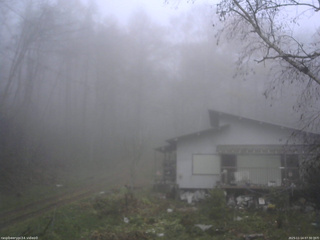 長野県菅平高原 ゆたか山荘 西側(坂上) 2025/11/14 07:30